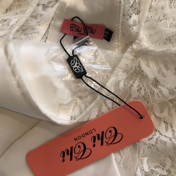 💚 SALE! CHI CHI LONDON White Dress - Picture 6 of 13